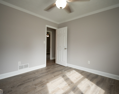 1030 Carriage Hill Road - Photo Thumbnail 35