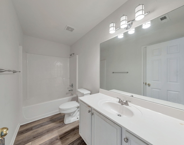196 Highland Falls Drive - Photo Thumbnail 7