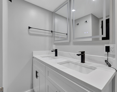 1280 W Peachtree Street Nw - Photo Thumbnail 14