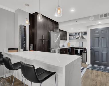 1280 W Peachtree Street Nw - Photo Thumbnail 7