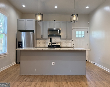 31 Mildred Place Nw - Photo Thumbnail 2