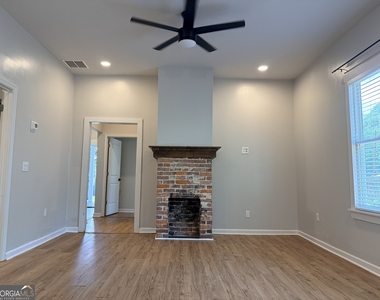 31 Mildred Place Nw - Photo Thumbnail 4