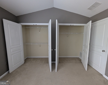 490 Barnett Shoals Road - Photo Thumbnail 12
