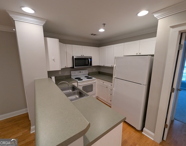 490 Barnett Shoals Road - Photo Thumbnail 4