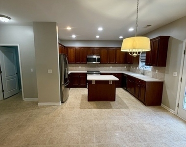 1508 Bramlett Hill Drive - Photo Thumbnail 11