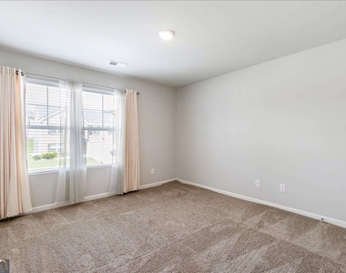 6426 Beaver Creek Trail - Photo Thumbnail 7