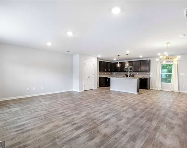 6426 Beaver Creek Trail - Photo Thumbnail 3