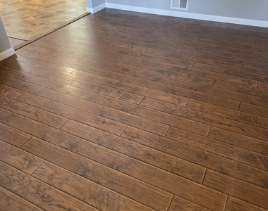 214 Candler Road - Photo Thumbnail 16