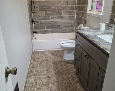214 Candler Road - Photo Thumbnail 5