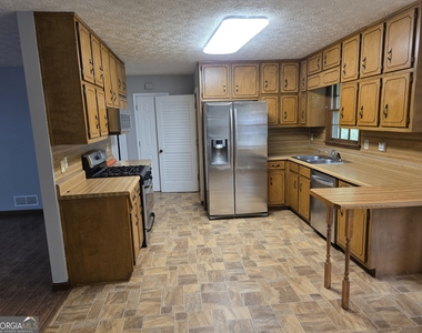 214 Candler Road - Photo Thumbnail 2