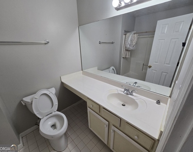 724 Jamie Way Ne - Photo Thumbnail 13