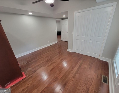 768 Fourth Street - Photo Thumbnail 3