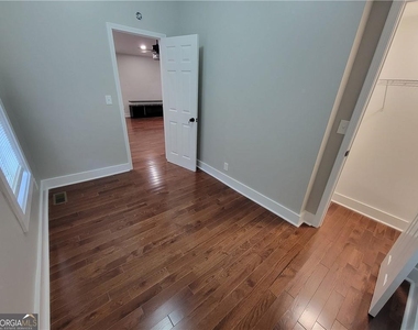 768 Fourth Street - Photo Thumbnail 9