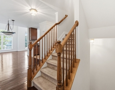 408 Donato Cir - Photo Thumbnail 6