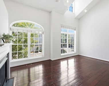 408 Donato Cir - Photo Thumbnail 10