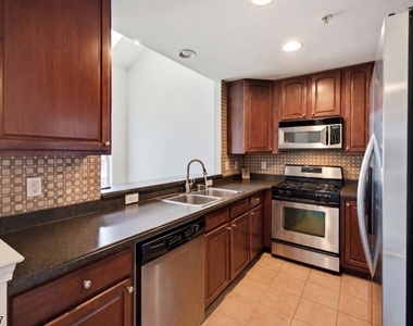 408 Donato Cir - Photo Thumbnail 15