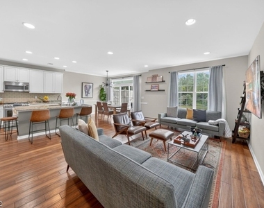 97 Autumn Ln - Photo Thumbnail 10