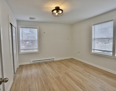 55 Beaver Ave Apt 1 - Photo Thumbnail 13