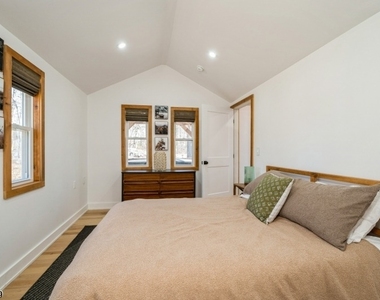 100 Poplar Ln - Photo Thumbnail 10