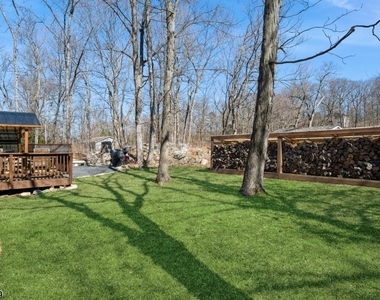 100 Poplar Ln - Photo Thumbnail 9