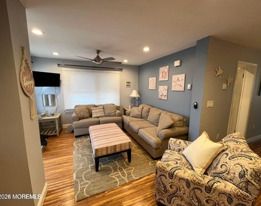 113 Lincoln Avenue - Photo Thumbnail 2
