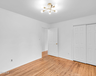 809 Commonwealth Boulevard - Photo Thumbnail 18
