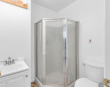 809 Commonwealth Boulevard - Photo Thumbnail 14