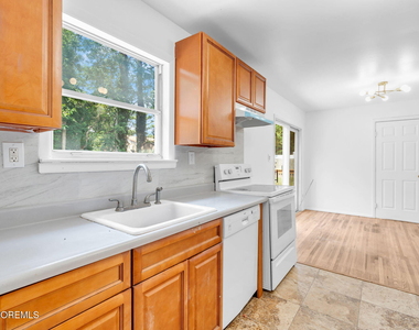 809 Commonwealth Boulevard - Photo Thumbnail 15