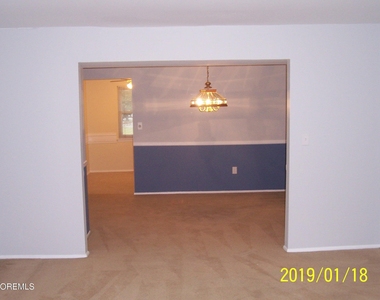 2002 Silver Court - Photo Thumbnail 3