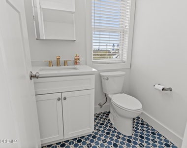 53 Sheridan Avenue - Photo Thumbnail 36