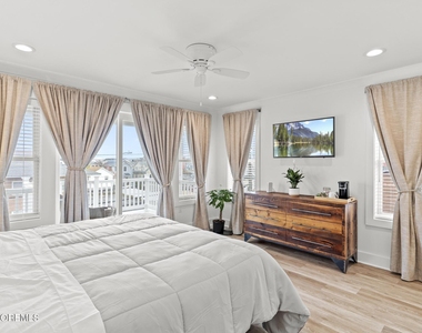 53 Sheridan Avenue - Photo Thumbnail 19