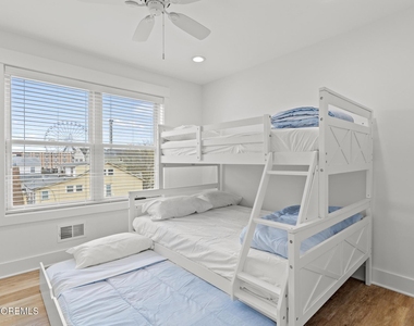 53 Sheridan Avenue - Photo Thumbnail 24