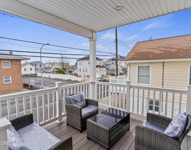 53 Sheridan Avenue - Photo Thumbnail 30