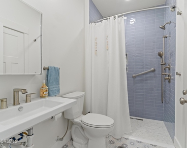 53 Sheridan Avenue - Photo Thumbnail 27