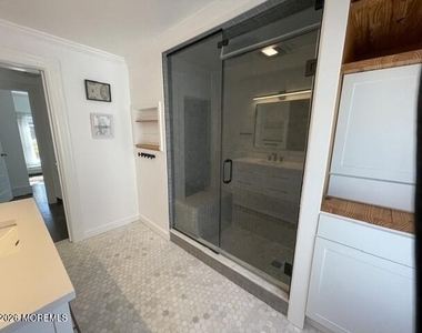 475 Locust Point Road - Photo Thumbnail 10