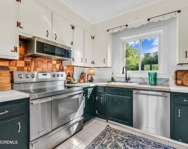 475 Locust Point Road - Photo Thumbnail 2