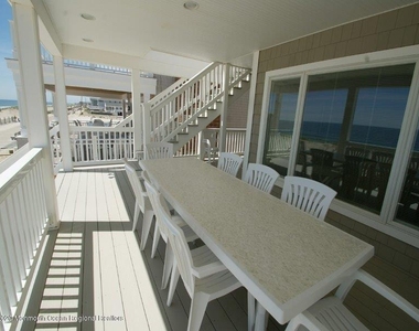 1904 Oceanfront - Photo Thumbnail 10