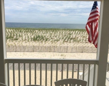 1904 Oceanfront - Photo Thumbnail 8