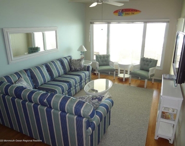 1904 Oceanfront - Photo Thumbnail 4