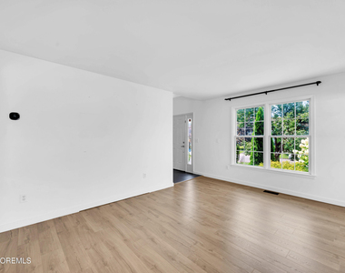 248 Compass Road - Photo Thumbnail 18