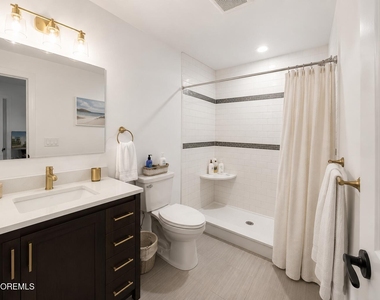9 Neptune Road - Photo Thumbnail 5