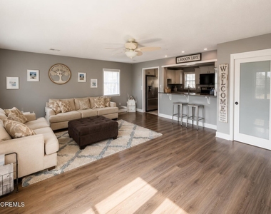 9 Neptune Road - Photo Thumbnail 8