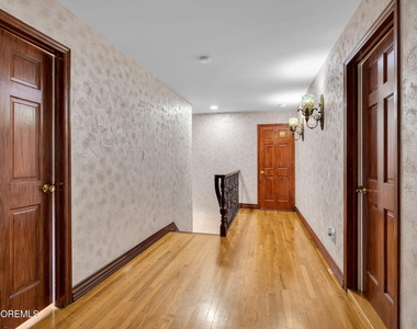 30 Scott Drive - Photo Thumbnail 13