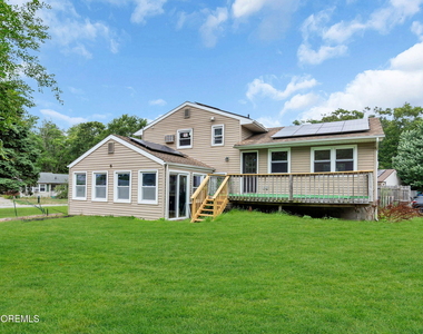 102 Buckhorn Lake Court - Photo Thumbnail 13