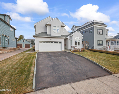 202 2nd Avenue - Photo Thumbnail 30