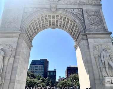 Fifth Avenue - Photo Thumbnail 4