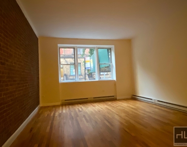 West 73 Street - Photo Thumbnail 1