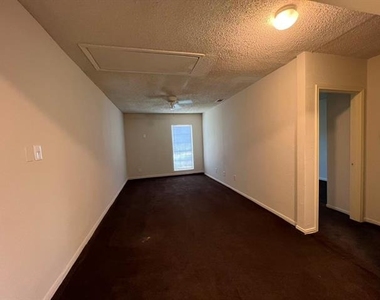 6400 Allegheny Trail - Photo Thumbnail 10