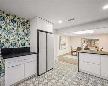 6226 Bandera Avenue - Photo Thumbnail 15
