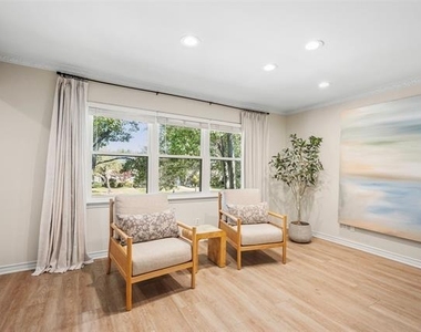 6226 Bandera Avenue - Photo Thumbnail 5
